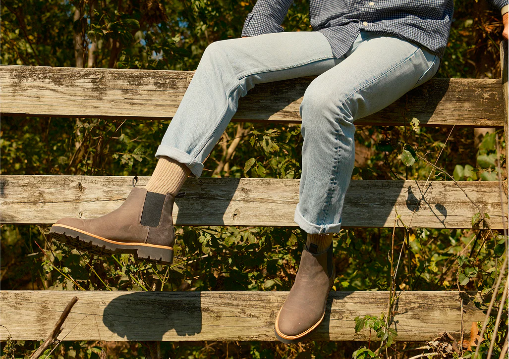 Nisolo: Where Sustainable Craftsmanship Meets Timeless Design