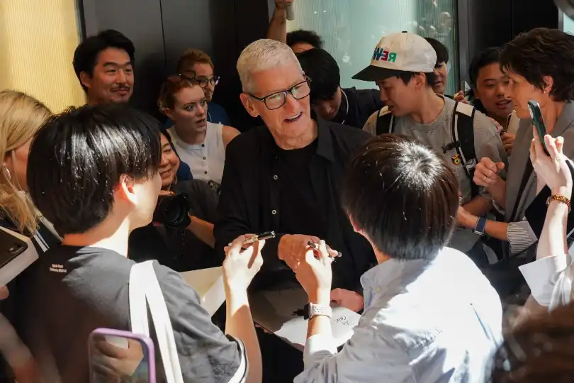 Apple CEO Tim Cook wore a 1-of-1 pair of custom Nike shoes during his Japan visit—with special hand embroidery made by a team of 15 women