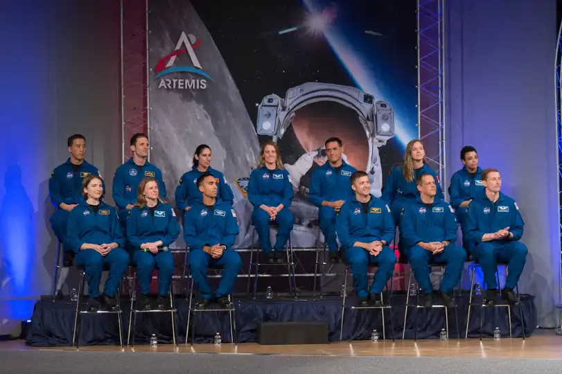 Thousands Apply to Become NASA Astronauts
